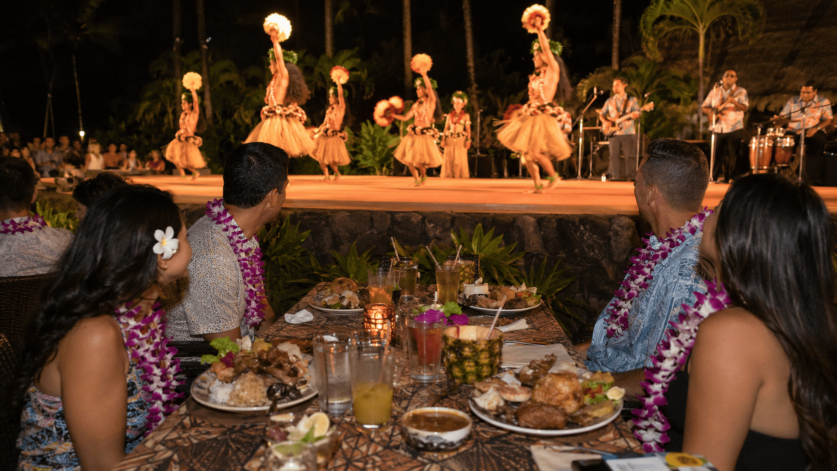 Hawaiian Luau vs Dinner Show – What Makes a Luau So Special?